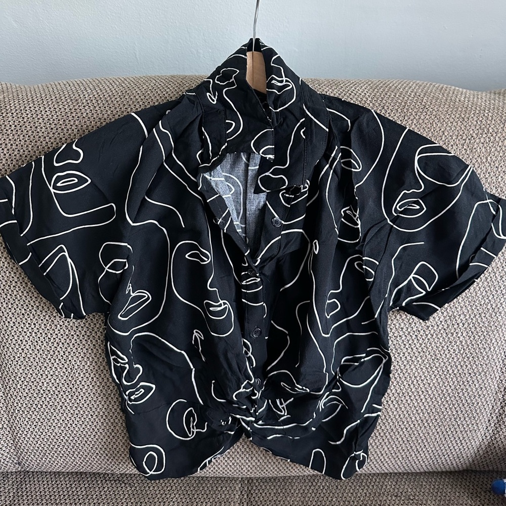 Faces print crop top